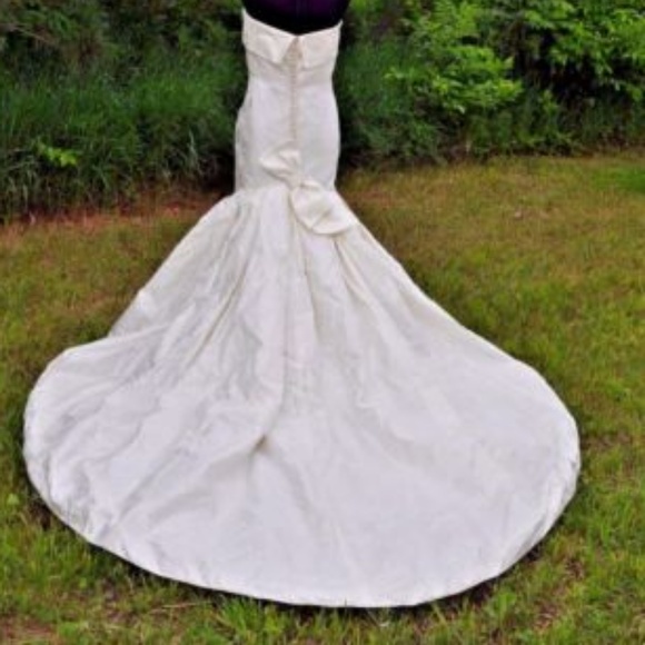 Manuel Mota Ivory  Silk Wedding  Sz8 - Picture 4 of 8